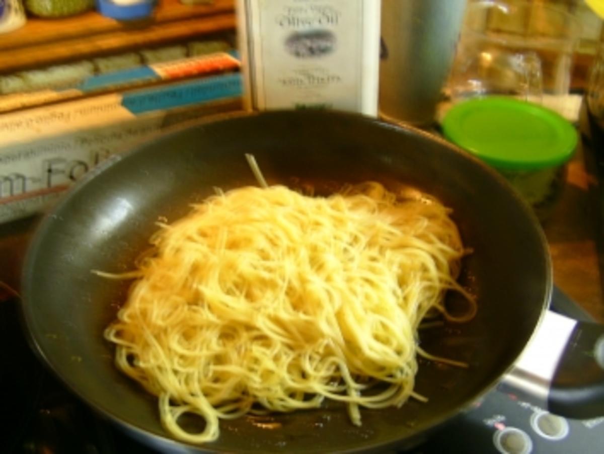 Spaghetti mit Oliven - Rezept - Bild Nr. 3