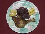 Entenschenkel mit Rotkraut und Kroketten (Rolf Eden) - Rezept