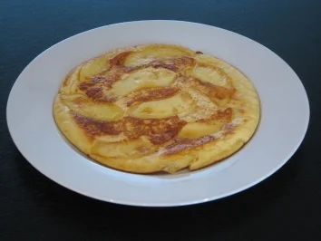Rezept: Eierpfannkuchen mit Apfel Eierpfannkuchen mit Apfel - Rezept