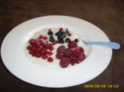 Vanillepudding mit frischen Beeren - Rezept