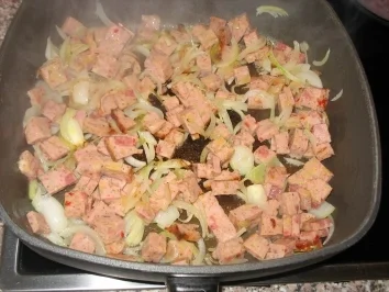 Rezept: augschburger leberkäsgröstl Bild Nr. 4 augschburger leberkäsgröstl - Rezept - Bild Nr. 4