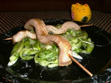 Rezept: Asia Thunfischspiesse mit Koriander- Gurkensalat Asia Thunfischspiesse mit Koriander- Gurkensalat - Rezept