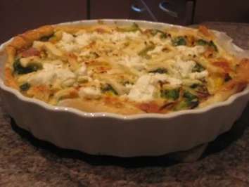 Brokkoli-Spinat Quiche mit Ziegenkäse Topping - Rezept - Bild Nr. 2