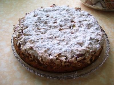 Rezept: Rhabarberkuchen mit Baiser Rhabarberkuchen mit Baiser - Rezept