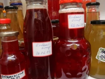 Rezept: Sirup: Erdbeersirup Sirup: Erdbeersirup - Rezept