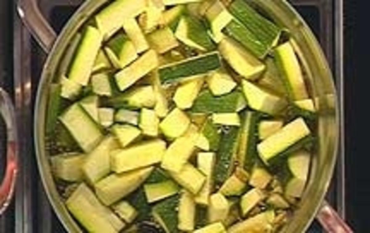 Schnell eingelegte Zucchini - Rezept