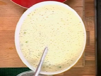 Rezept: Griechische Zitronensuppe (Avgolemono) Griechische Zitronensuppe (Avgolemono) - Rezept