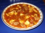 Gullasch-Gemüse-Kartoffeltopf - Rezept