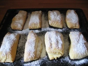 Rezept: Schnelle Erbeerschnittchen Bild Nr. 6 Schnelle Erbeerschnittchen - Rezept - Bild Nr. 6