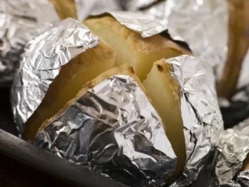 Rezept: Folienkartoffel mit Tomaten und Cognac Bild Nr. 2 Folienkartoffel mit Tomaten und Cognac - Rezept - Bild Nr. 2