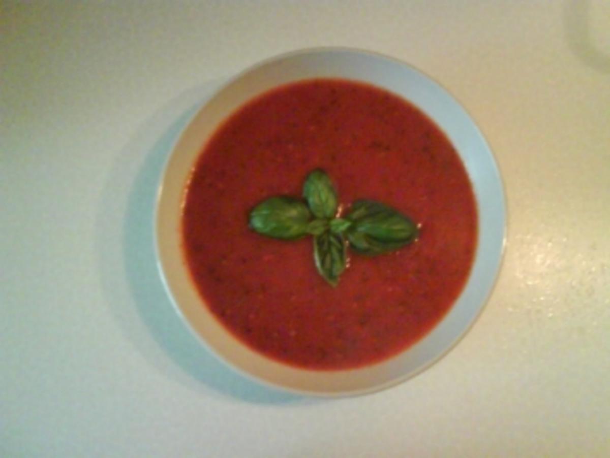 Suppe: Feurige Tomatensuppe - Rezept