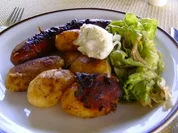 Bauernbratwurst mit neuen Kartoffeln - Rezept