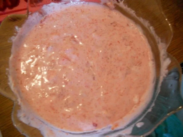 Rezept: KLEINGEBÄCK - Erdbeer-Biskuit-Türmchen Bild Nr. 4 KLEINGEBÄCK - Erdbeer-Biskuit-Türmchen - Rezept - Bild Nr. 4