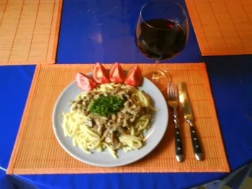 Rezept: Fleisch: Geschnetzeltes in Sahne-Soße Fleisch: Geschnetzeltes in Sahne-Soße - Rezept