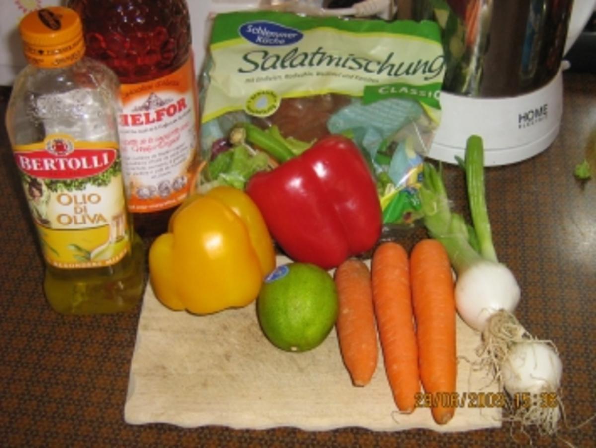 Bunter Karotten-Paprikasalat mit Orangen - Limetten Dressing - Rezept - Bild Nr. 2