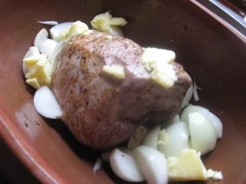 Kalter Schweinebraten mit Apfel-Zwiebeltöpfchen - Rezept - Bild Nr. 2