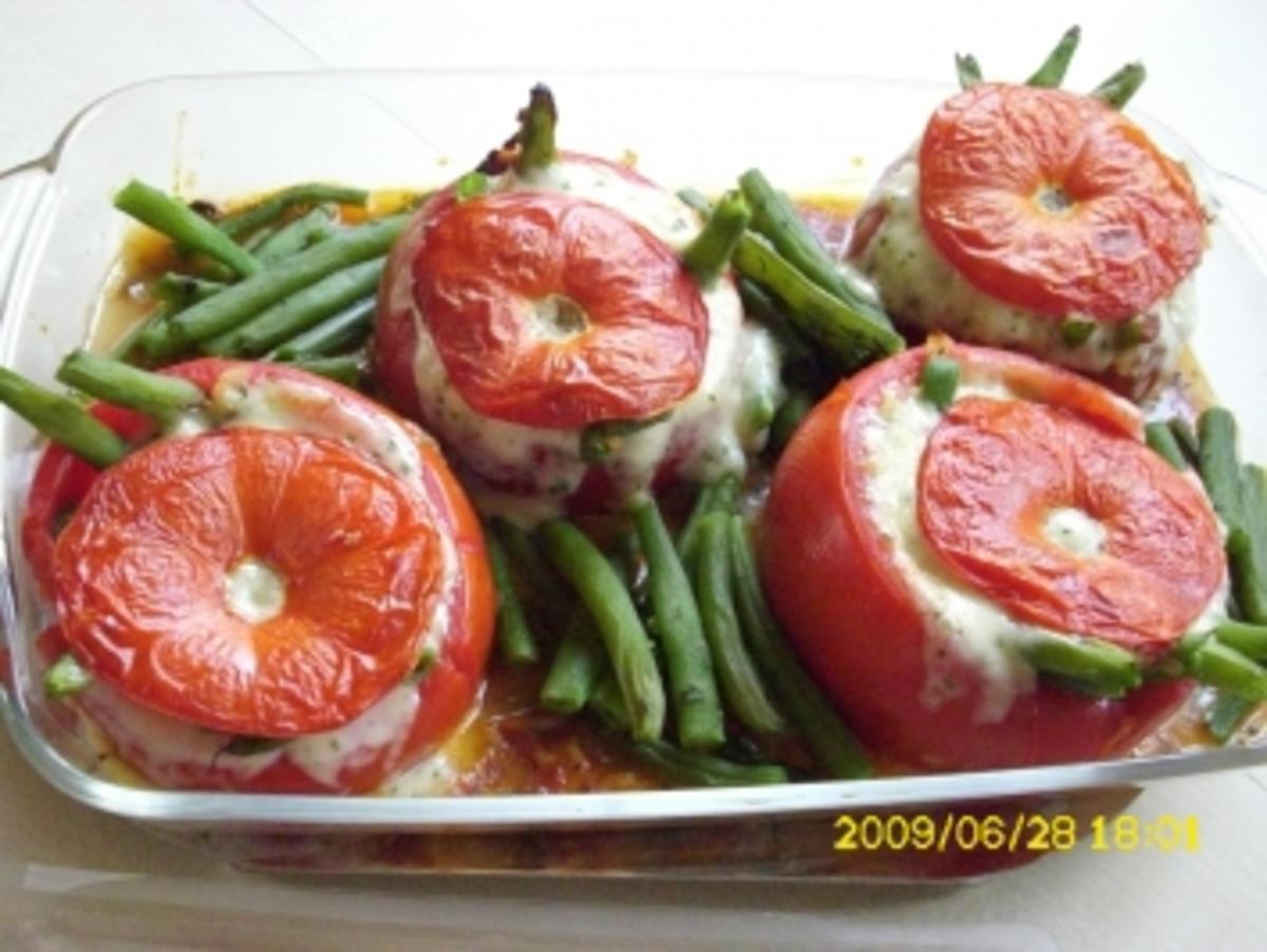 Gemüse:   Gebackene Tomaten mit grünen Bohnen - Rezept