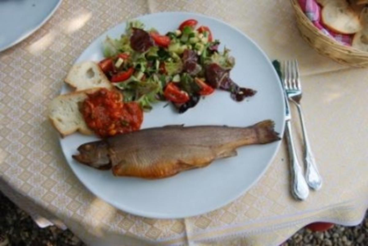 Bilder für Fisch ~ Geräucherte Forellen - Rezept