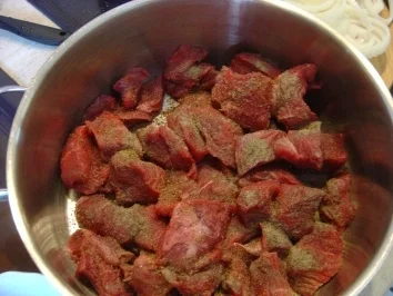 Würzgulasch - Rezept - Bild Nr. 4