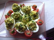 Gefüllte Eier mit Sauerampfer und Gartenkräuter - Rezept