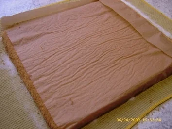 Erdbeer-Biskuitrolle mit Vanille-Quarkcreme - Rezept - Bild Nr. 5