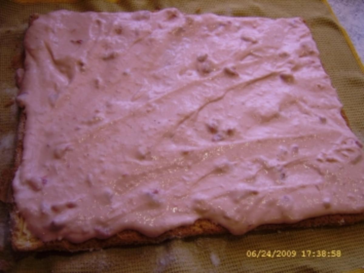 Erdbeer-Biskuitrolle mit Vanille-Quarkcreme - Rezept - Bild Nr. 19