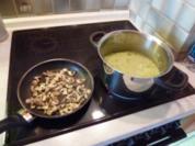 Kartoffel-Lauch-Suppe mit Pfifferlingen - Rezept