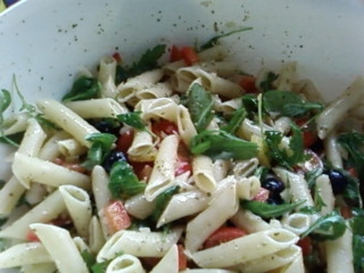 Salat : Andrea´s Nudelsalat mit Pesto - Rezept - kochbar.de