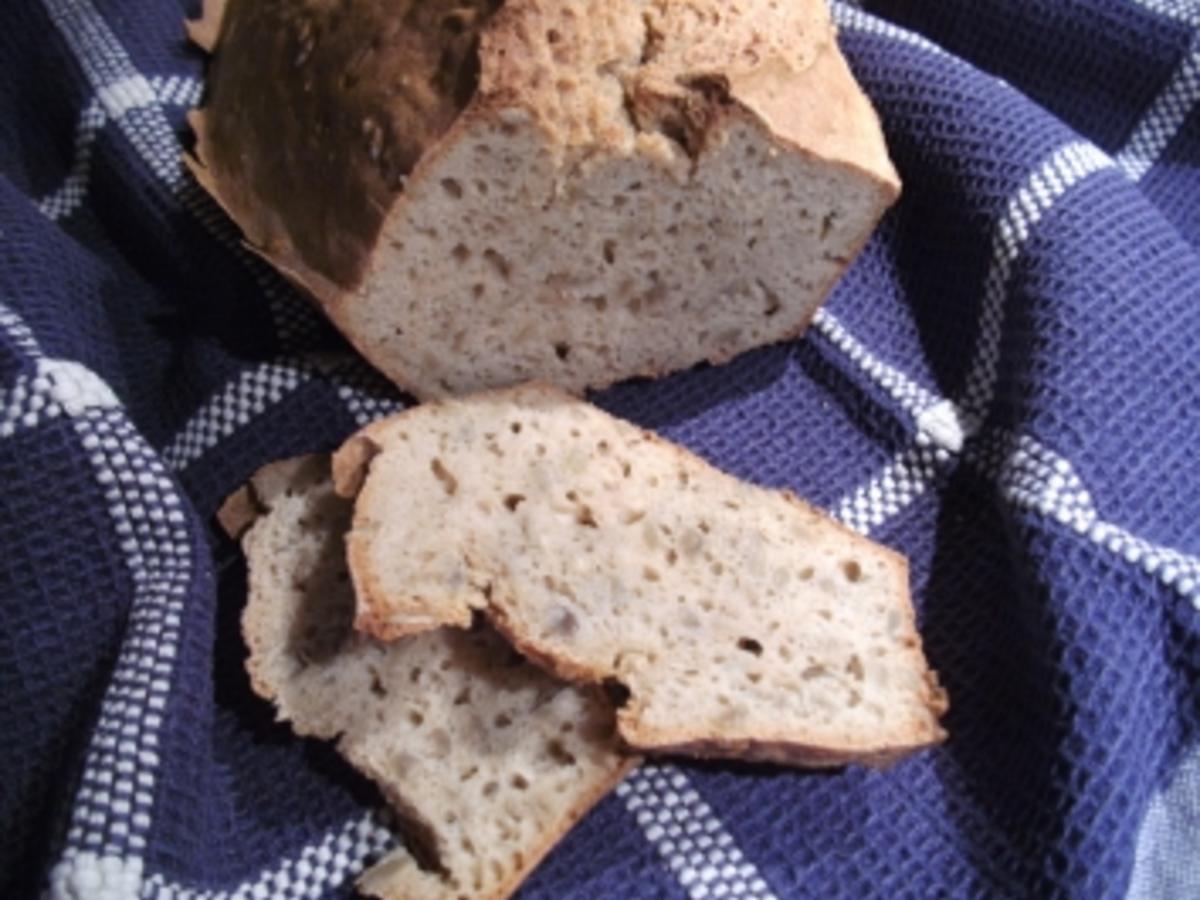 Buchweizen - Dinkelbrot mit Sonnenblumenkernen - Rezept - kochbar.de