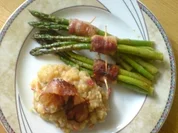 Spargelpäckchen mit Kartoffelsalt - Rezept