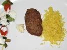 Weizen-Bulgur-Lammhack-Kebap dazu gegrillte Gemüsespieße und Safranreis - Rezept