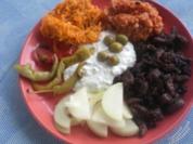 Selbstgemachter Gyros mit Beilagen wie Z. B. Tsatziki mit Bums (KB) Möhrensalat(KB) - Rezept