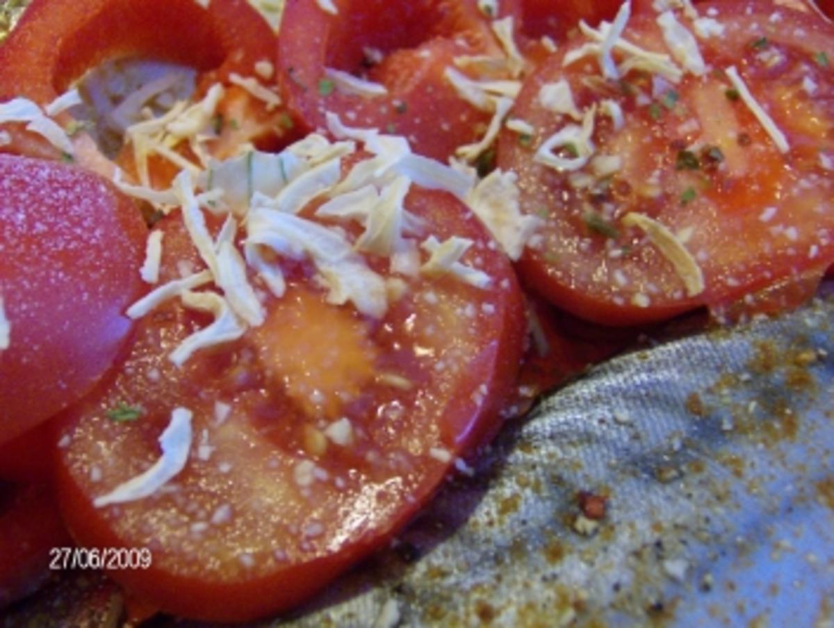 Makrele im Ofen gegrillt mit Paprika-Tomaten-Beilage - Rezept - Bild Nr. 4