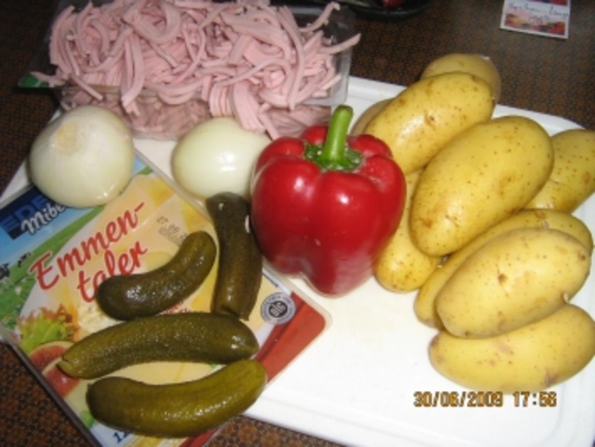 Wurstsalat mit Bratkartoffeln (Bürgermeisterart) - Rezept - Bild Nr. 2
