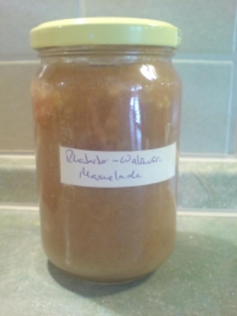 Marmelade "Rhabarber-Nuss" - Rezept