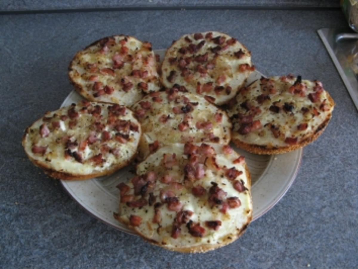 Speck-Zwiebel-Brötchen - Rezept - Bild Nr. 2