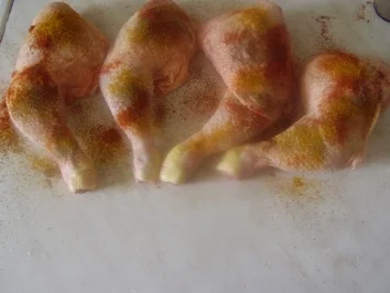 Keulen vom Huhn mit Gemüse von Paprika-Zucchin und Reisnudeln - Rezept - Bild Nr. 3