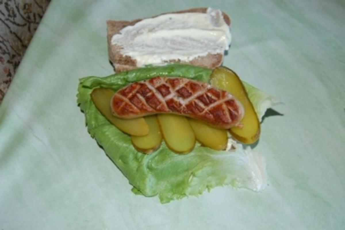 Bratwurst-Hot-Dog im Mehrkornbrötchen - Rezept - Bild Nr. 6