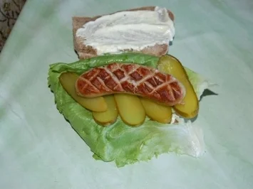 Bratwurst-Hot-Dog im Mehrkornbrötchen - Rezept - Bild Nr. 6