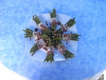 Rezept: Buschbohnen im Baccon - Mantel Buschbohnen im Baccon - Mantel - Rezept