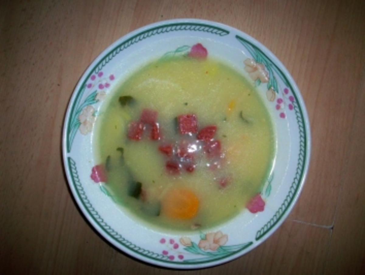 Bilder für Kartoffelsuppe mit Sucuk und Speck - Rezept