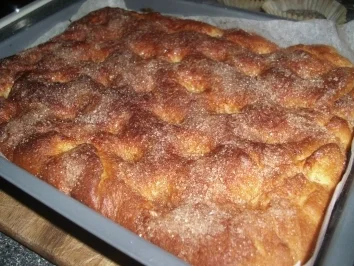Zucker-Butter-Kuchen mit Zimt - Rezept