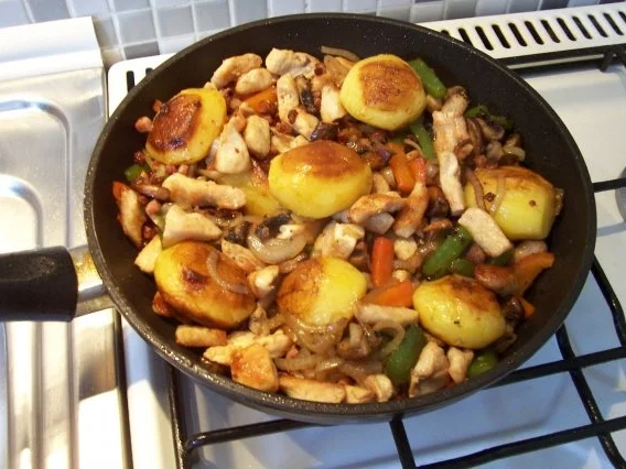 Kartoffel-Hähnchen-Pfanne - Rezept - Bild Nr. 2