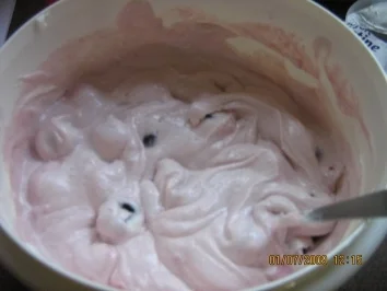 Rezept: Johannisbeer-Kirsch-Torte Bild Nr. 10 Johannisbeer-Kirsch-Torte - Rezept - Bild Nr. 10