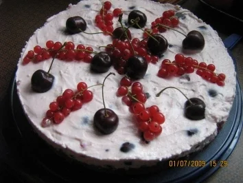 Rezept: Johannisbeer-Kirsch-Torte Johannisbeer-Kirsch-Torte - Rezept