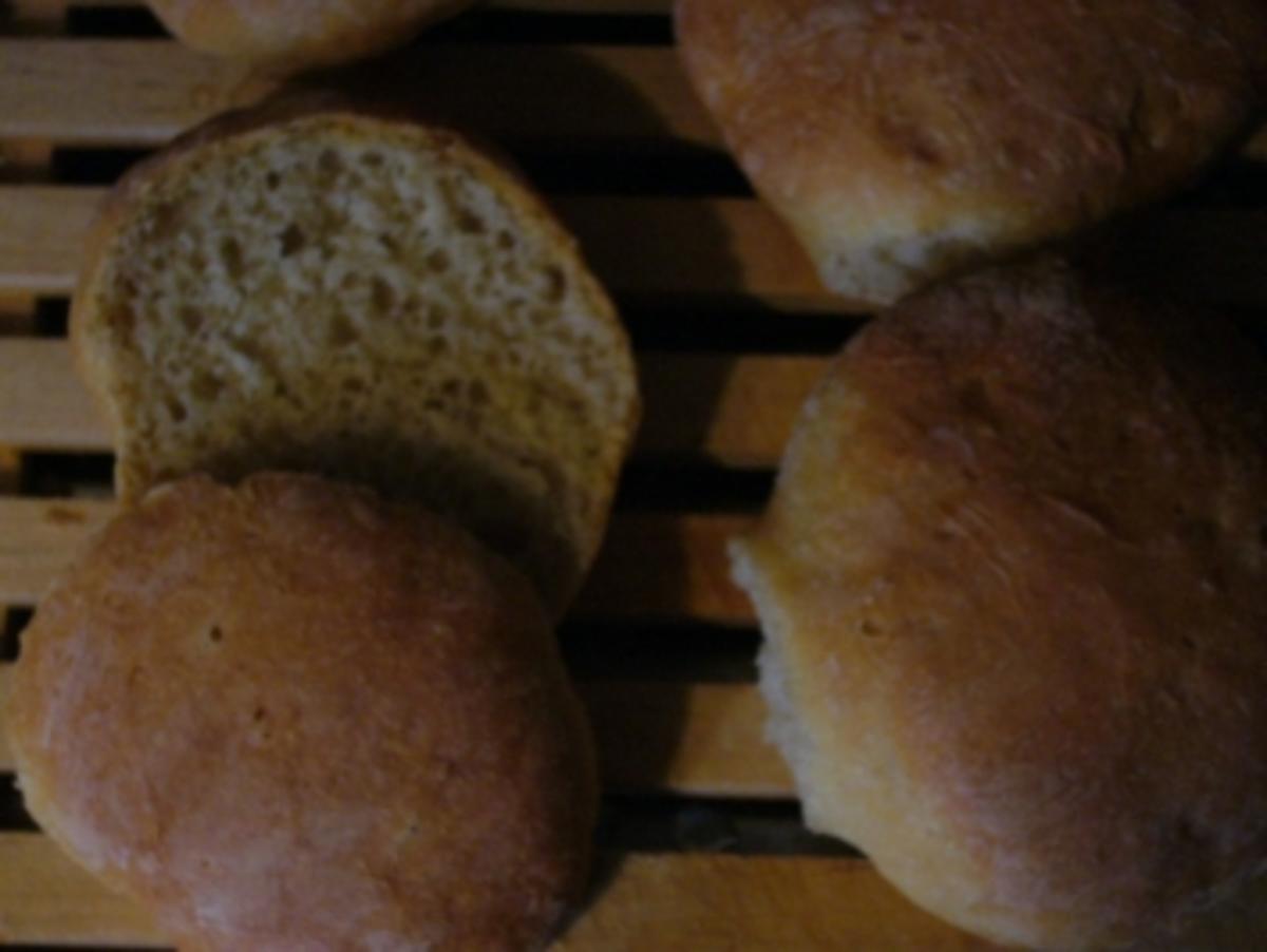 Brötchen --- Knauzenwecken - Rezept mit Bild - kochbar.de