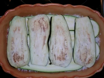 Mediterraner (Lamm-)-Hack Auflauf  mit viel Gemüse  (Fotos sind eingestellt) - Rezept - Bild Nr. 3