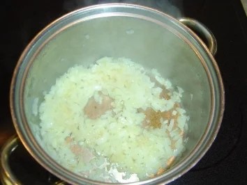 Rezept: Zwiebelsoße "ala"Karin Bild Nr. 4 Zwiebelsoße "ala"Karin - Rezept - Bild Nr. 4