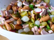 Salat von Cocktailwürstchen mit Radieschen - Rezept