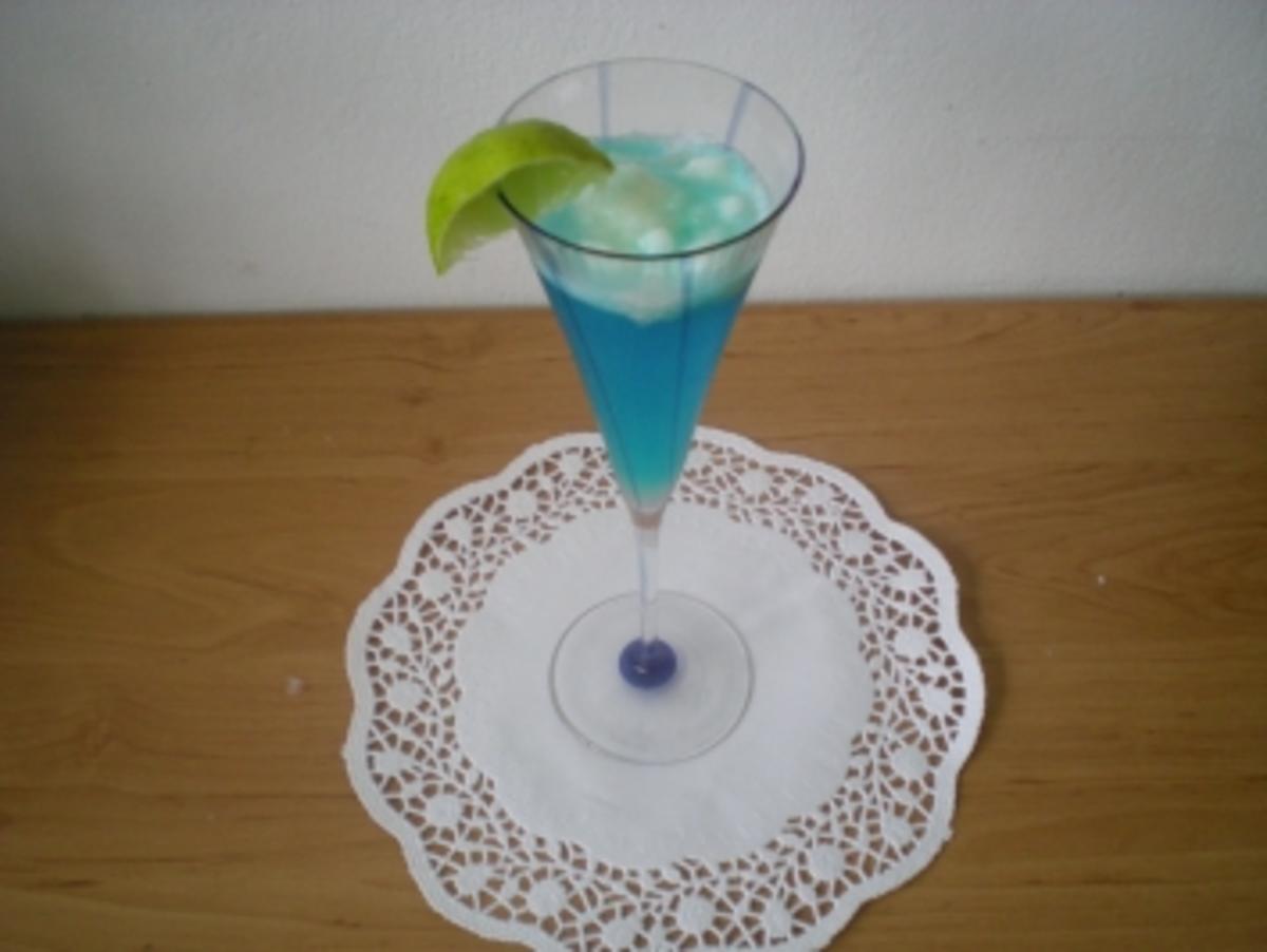 Drinks & Cocktails : Azzurro - Rezept
